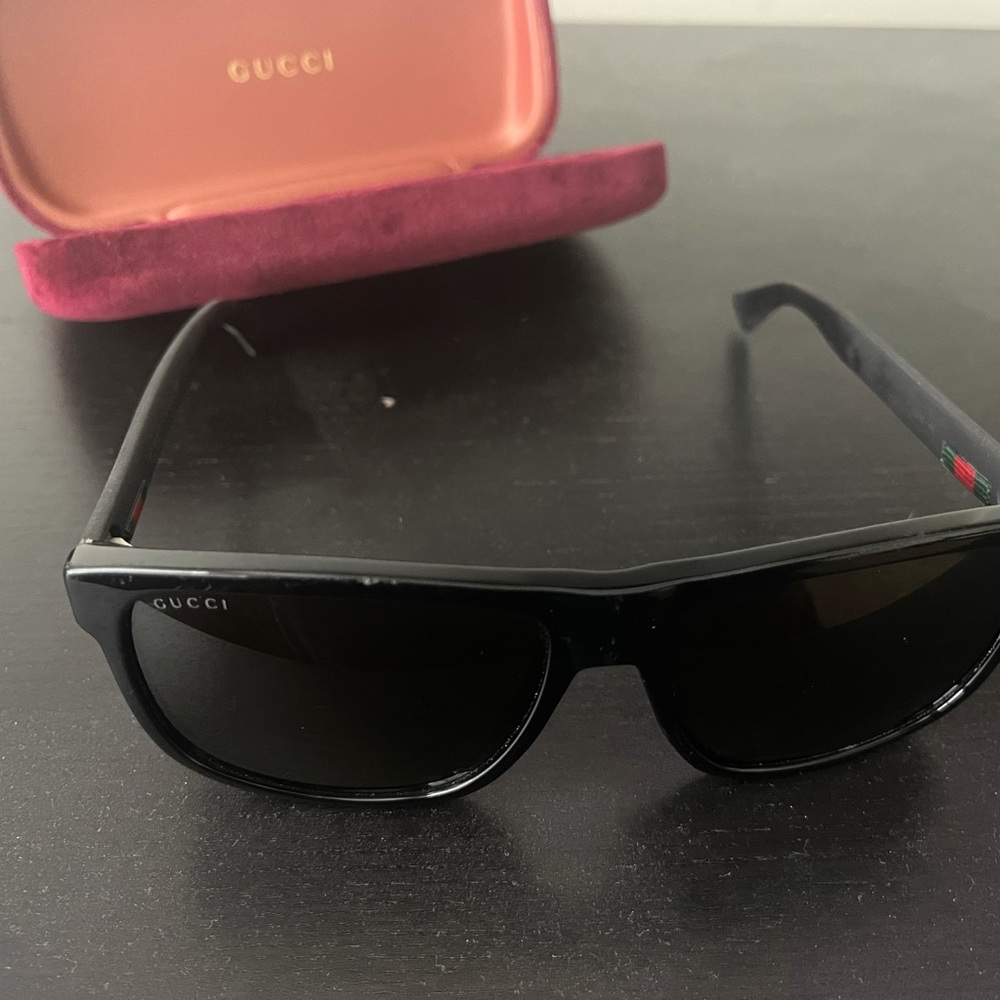 Gucci 58mm sunglasses - Picture 3 of 3